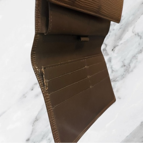 Louis Vuitton Epi Leather Wallet Bifold Dust Bag - Picture 13 of 14